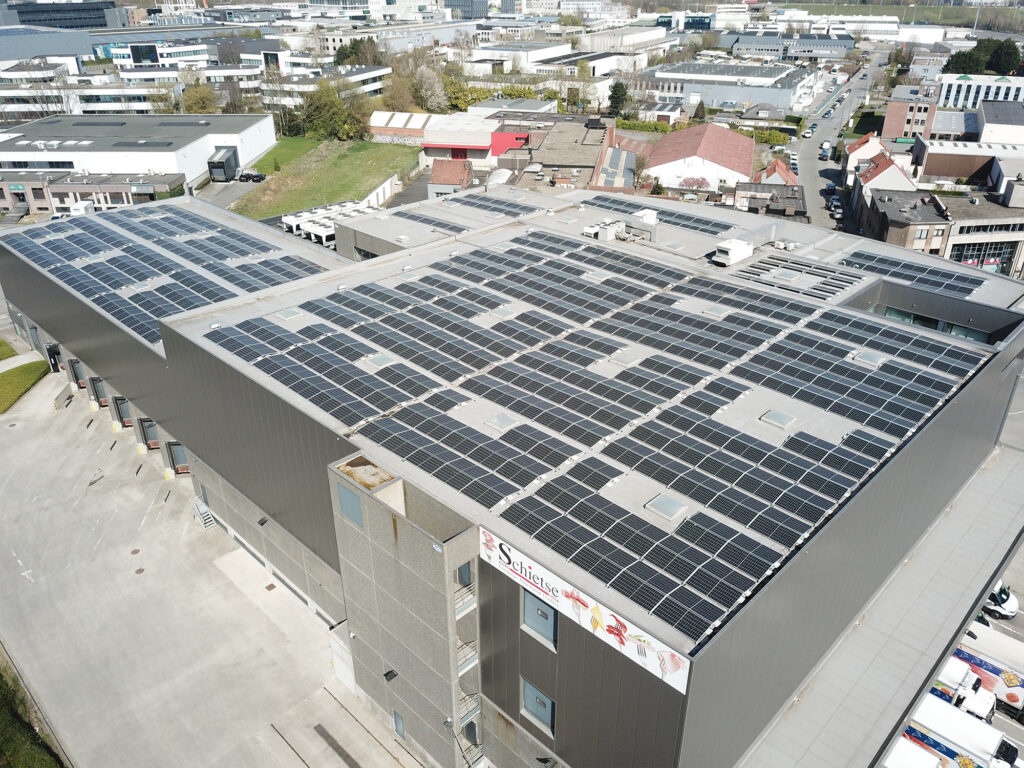 schietse zonnepanelen op dak